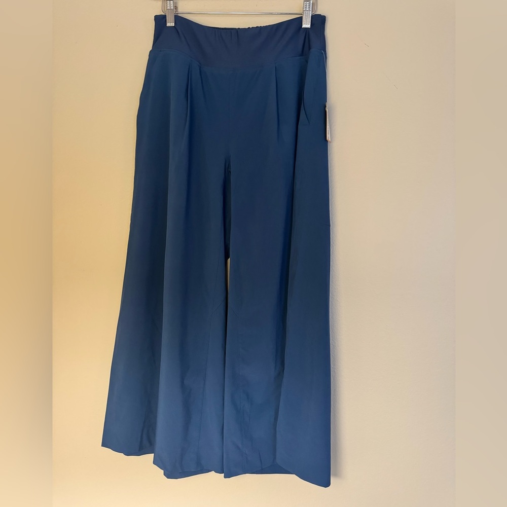 NWT - Title Nine Round Trip Wide Leg Pants - Size Small - Color -Titan